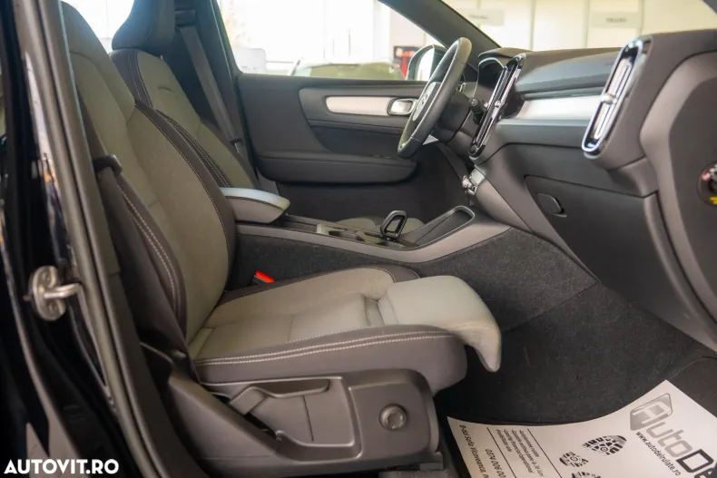 Volvo XC40 din 2022 cu 44.400 km - oferta VOL143686 - foto 14