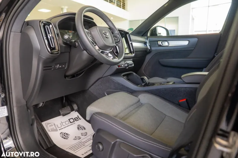 Volvo XC40 din 2022 cu 44.400 km - oferta VOL143686 - foto 15