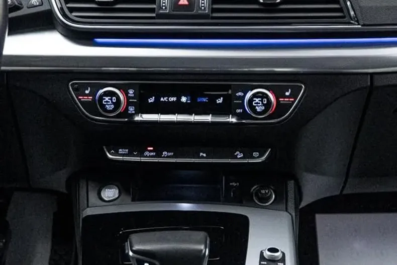 Audi Q5 din 2022 cu 108.000 km - oferta AUD143708 - foto 4