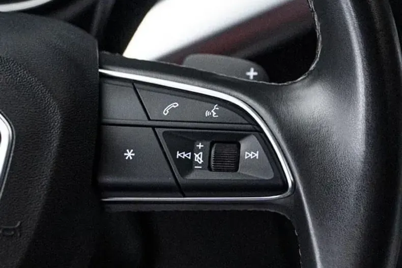 Audi Q5 din 2022 cu 108.000 km - oferta AUD143708 - foto 35