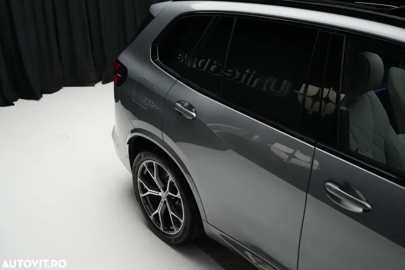 BMW X5 M din 2023 cu 12.200 km - oferta BMW143721 - foto 40