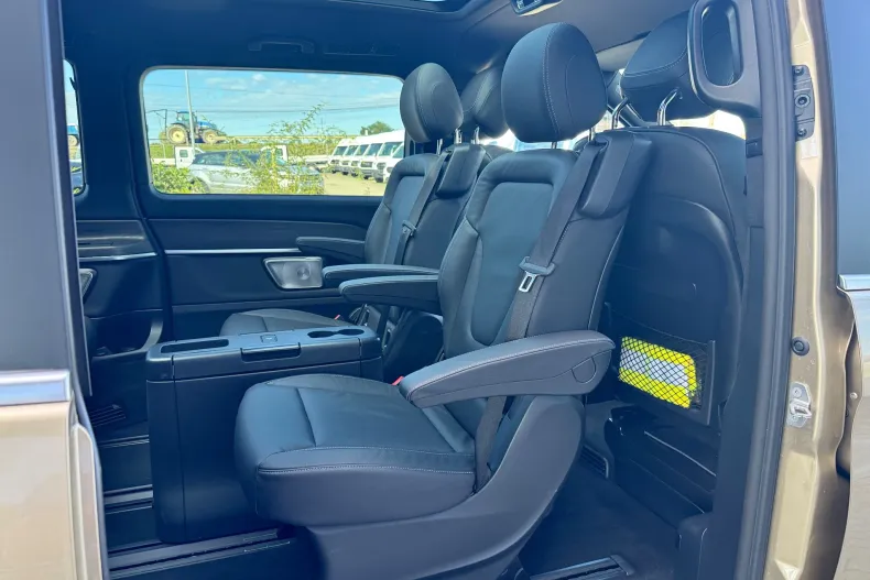 Mercedes-Benz V din 2024 cu 66.900 km - oferta MER143726 - foto 19