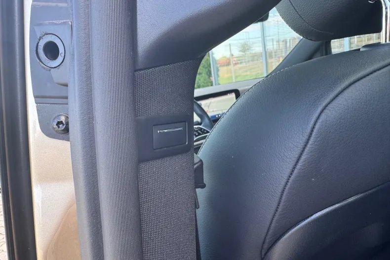 Mercedes-Benz V din 2024 cu 66.900 km - oferta MER143726 - foto 36