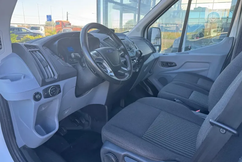 Ford Transit din 2019 cu 145.600 km - oferta FOR143727 - foto 11