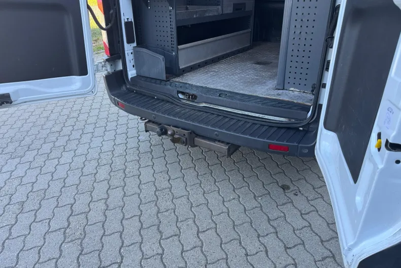 Ford Transit din 2019 cu 145.600 km - oferta FOR143727 - foto 35