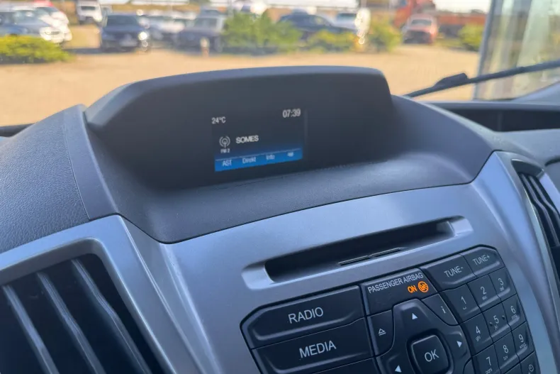 Ford Transit din 2019 cu 63.800 km - oferta FOR143728 - foto 19