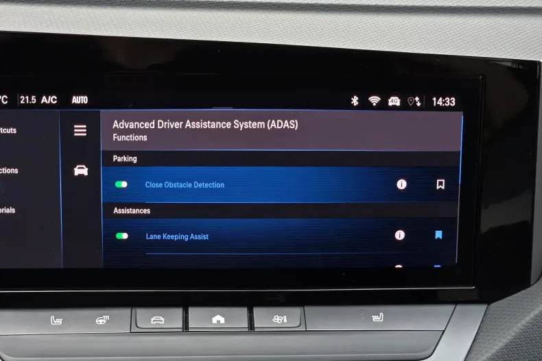 Opel Astra din 2023 cu 74.900 km - oferta OPE143731 - foto 19