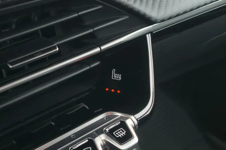 Peugeot 208 din 2023 cu 74.100 km - oferta PEU143732 - foto 9