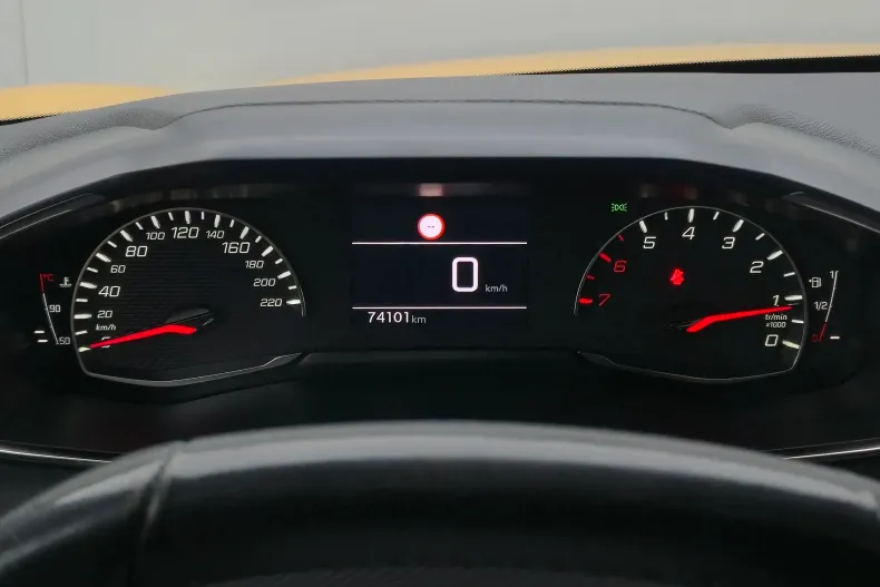 Peugeot 208 din 2023 cu 74.100 km - oferta PEU143732 - foto 10