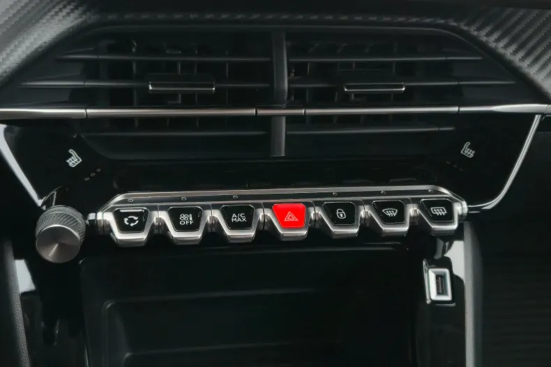 Peugeot 208 din 2023 cu 74.100 km - oferta PEU143732 - foto 12