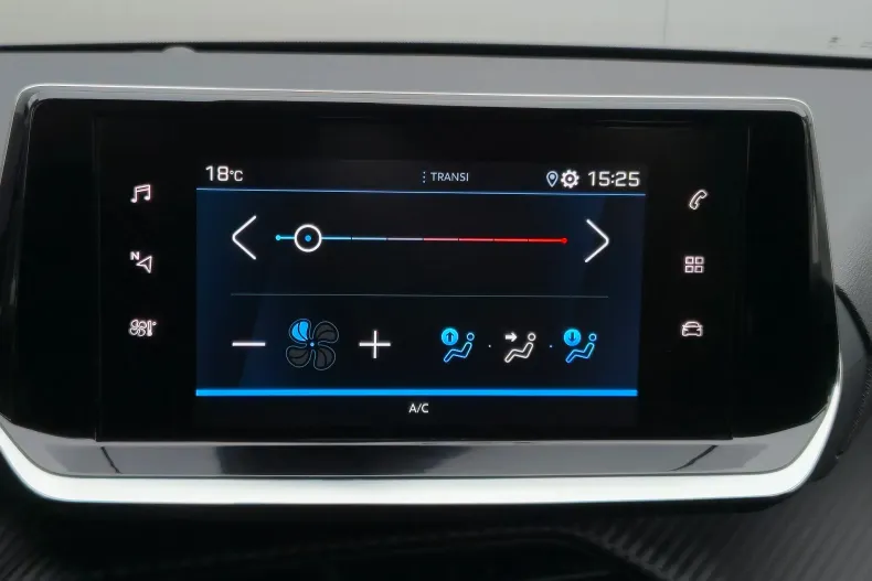 Peugeot 208 din 2023 cu 74.100 km - oferta PEU143732 - foto 14