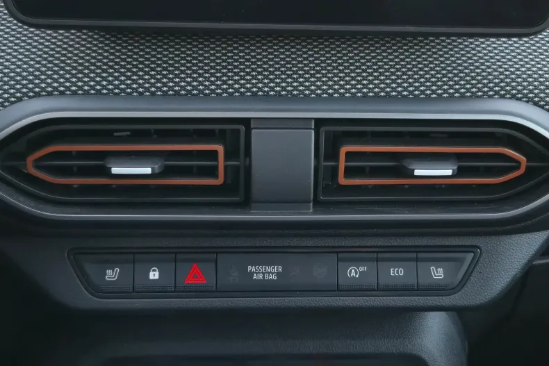 Dacia Sandero din 2023 cu 16.500 km - oferta DAC143734 - foto 12