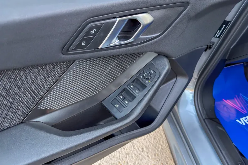 BMW Seria 1 din 2024 cu 4.000 km - oferta BMW143760 - foto 39