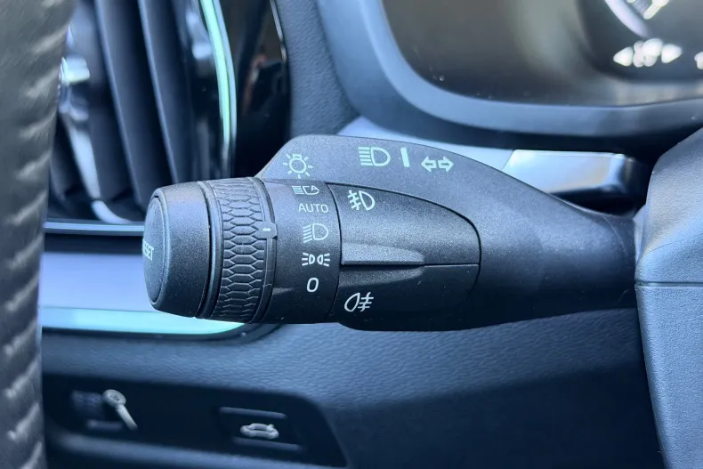 Volvo V60 din 2019 cu 172.000 km - oferta VOL143769 - foto 35