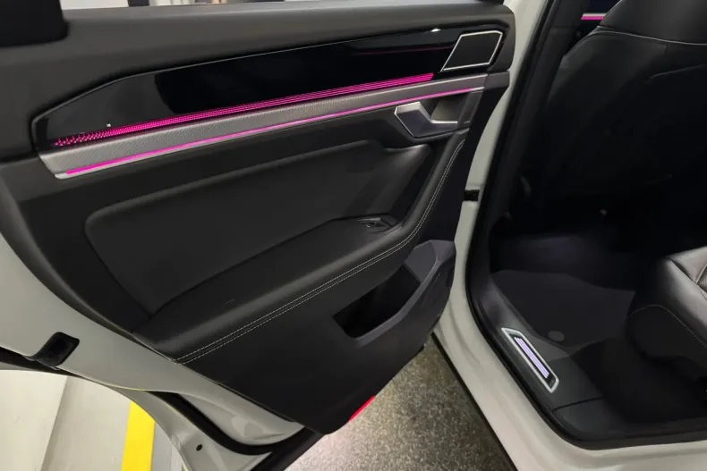 Volkswagen Touareg din 2020 cu 156.000 km - oferta VOL143778 - foto 11