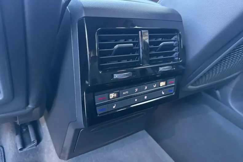 Volkswagen Touareg din 2020 cu 156.000 km - oferta VOL143778 - foto 15