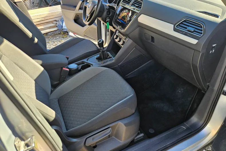 Volkswagen Tiguan din 2020 cu 48.000 km - oferta VOL143790 - foto 11