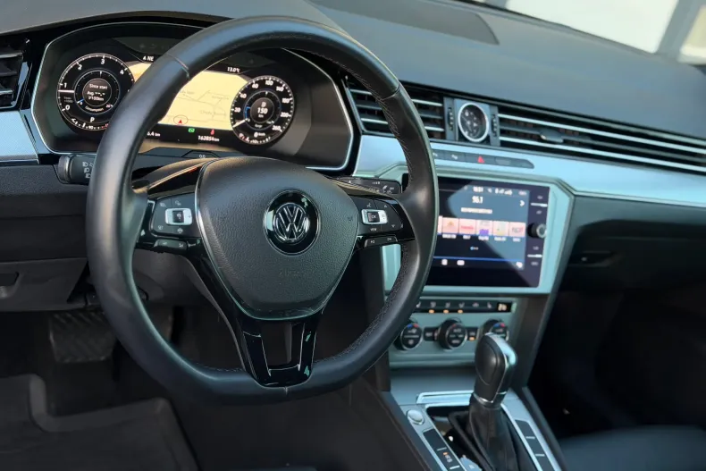 Volkswagen Passat din 2019 cu 162.850 km - oferta VOL143811 - foto 21