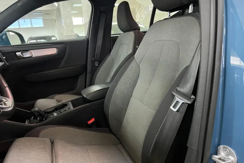 Volvo XC40 din 2022 cu 164.700 km - oferta VOL143824 - foto 5