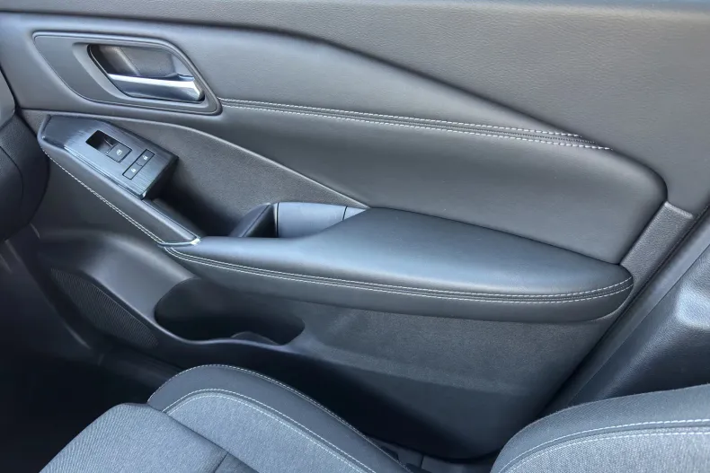 Nissan Qashqai din 2024 cu 45.300 km - oferta NIS143843 - foto 18