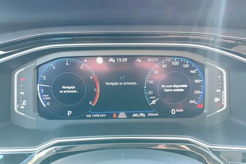 Volkswagen Taigo din 2025 cu 5.000 km - oferta VOL143853 - foto 6