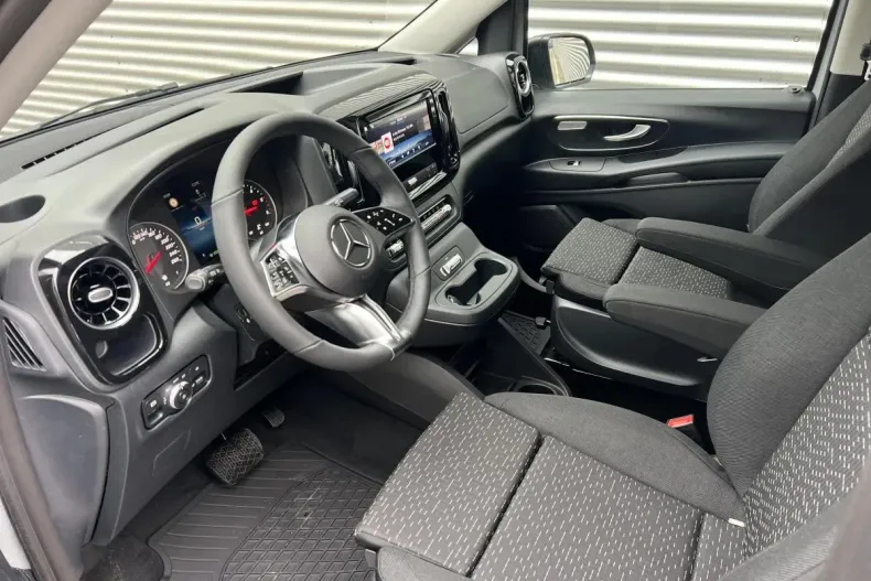 Mercedes-Benz Vito din 2025 cu 1.800 km - oferta MER143862 - foto 2