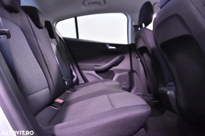 Ford Focus din 2021 cu 48.277 km - oferta FOR143864 - foto 13