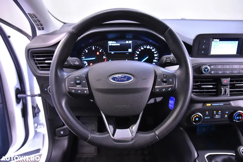 Ford Focus din 2021 cu 48.277 km - oferta FOR143864 - foto 17