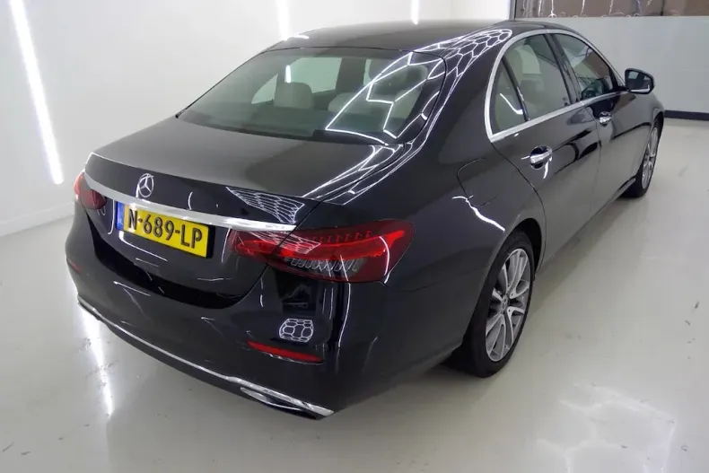 Mercedes-Benz E din 2021 cu 84.645 km - oferta MER143866 - foto 2