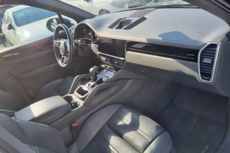 Porsche Cayenne din 2022 cu 40.500 km - oferta POR143878 - foto 14