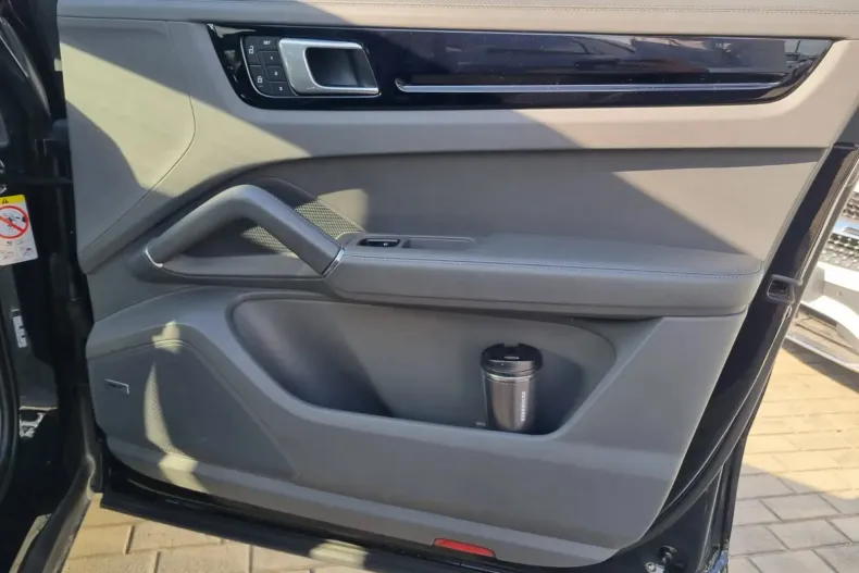 Porsche Cayenne din 2022 cu 40.500 km - oferta POR143878 - foto 20