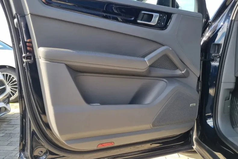 Porsche Cayenne din 2022 cu 40.500 km - oferta POR143878 - foto 29