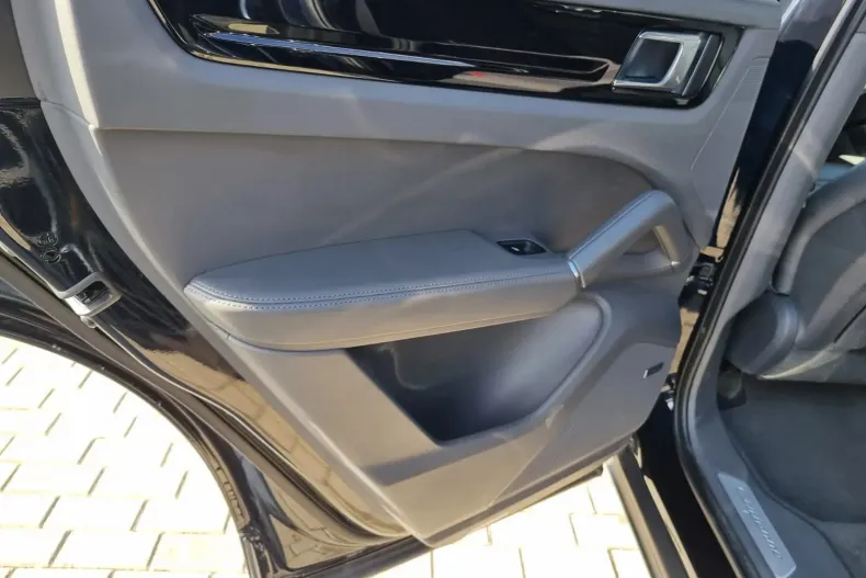 Porsche Cayenne din 2022 cu 40.500 km - oferta POR143878 - foto 33