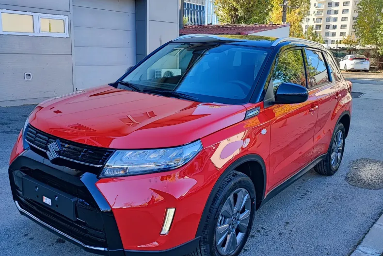 Suzuki Vitara din 2025 cu 6 km - oferta SUZ143898 - foto 2