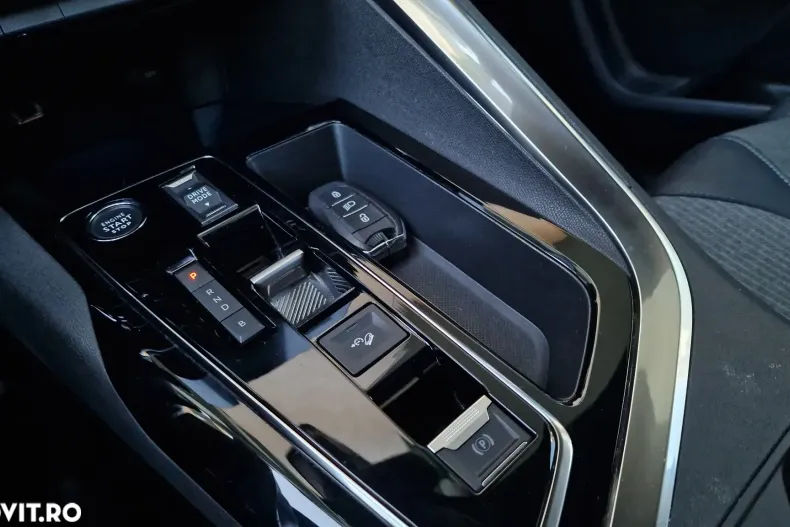 Peugeot 3008 din 2023 cu 67.000 km - oferta PEU143912 - foto 9