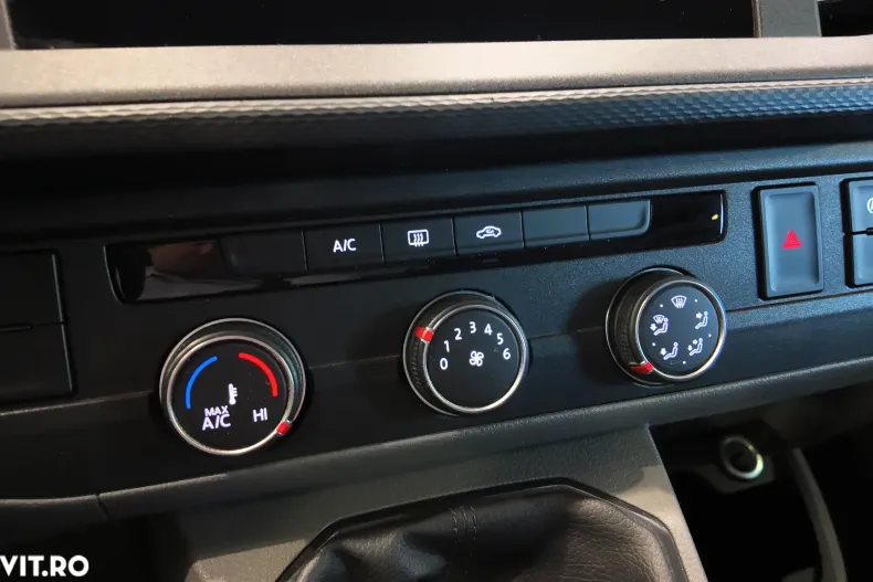 Volkswagen Transporter din 2020 cu 92.800 km - oferta VOL143915 - foto 25