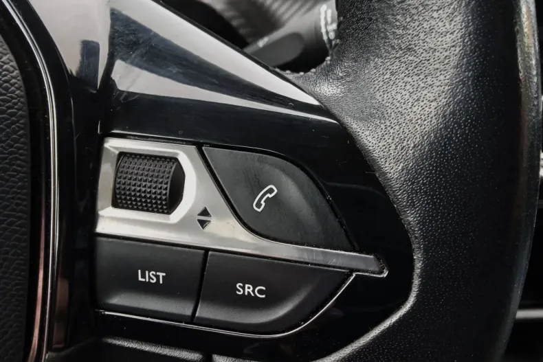 Peugeot 2008 din 2020 cu 90.550 km - oferta PEU143936 - foto 14