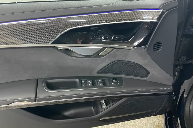 Audi A8 din 2025 cu 8.350 km - oferta AUD143946 - foto 13