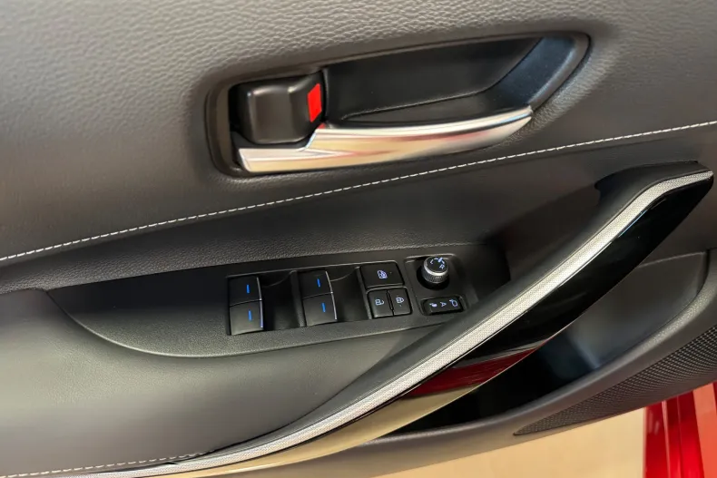 Toyota Corolla din 2019 cu 66.700 km - oferta TOY143950 - foto 22