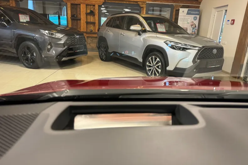Toyota Corolla din 2019 cu 66.700 km - oferta TOY143950 - foto 34