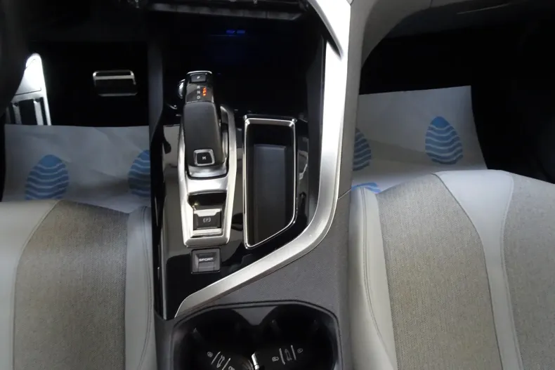 Peugeot 3008 din 2019 cu 106.000 km - oferta PEU143953 - foto 15