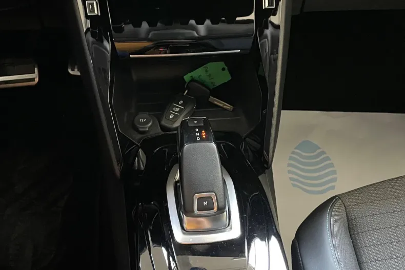 Peugeot 2008 din 2021 cu 94.000 km - oferta PEU143958 - foto 11