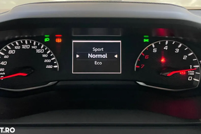 Peugeot 2008 din 2021 cu 94.000 km - oferta PEU143958 - foto 33