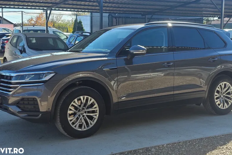 Volkswagen Touareg din 2023 cu 130.000 km - oferta VOL143975 - foto 2