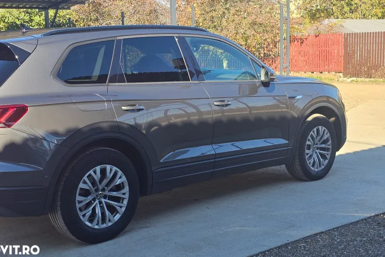 Volkswagen Touareg din 2023 cu 130.000 km - oferta VOL143975 - foto 11