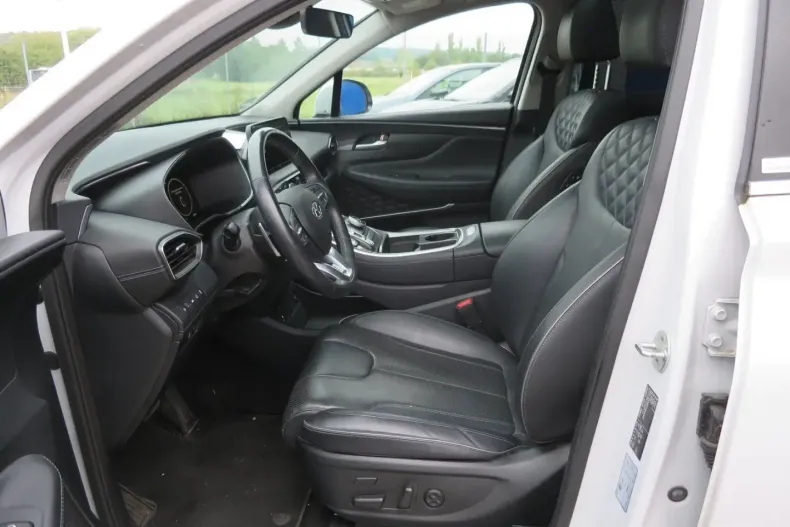 Hyundai SANTA FE din 2021 cu 53.206 km - oferta HYU143983 - foto 8