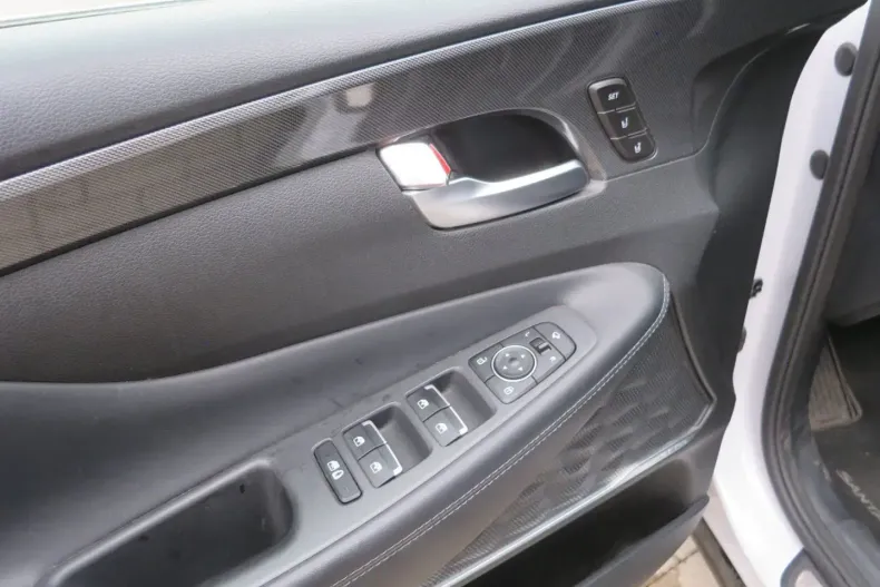 Hyundai SANTA FE din 2021 cu 53.206 km - oferta HYU143983 - foto 9