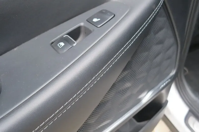 Hyundai SANTA FE din 2021 cu 53.206 km - oferta HYU143983 - foto 13