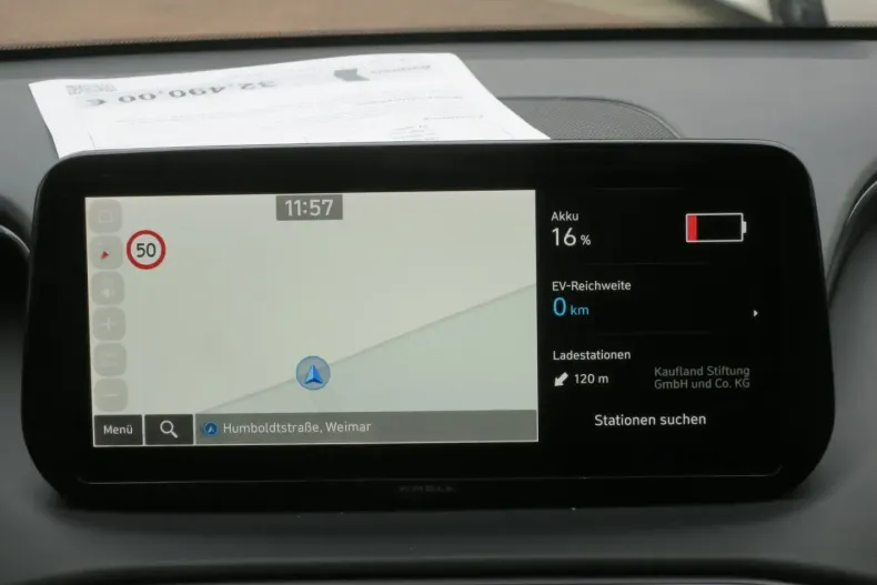 Hyundai SANTA FE din 2021 cu 53.206 km - oferta HYU143983 - foto 18