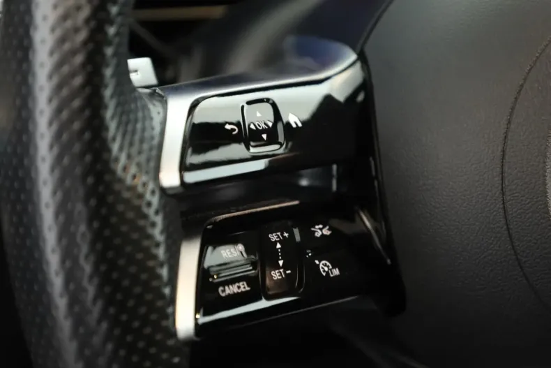 Mercedes-Benz GLC 300 din 2023 cu 45.900 km - oferta MER143999 - foto 10